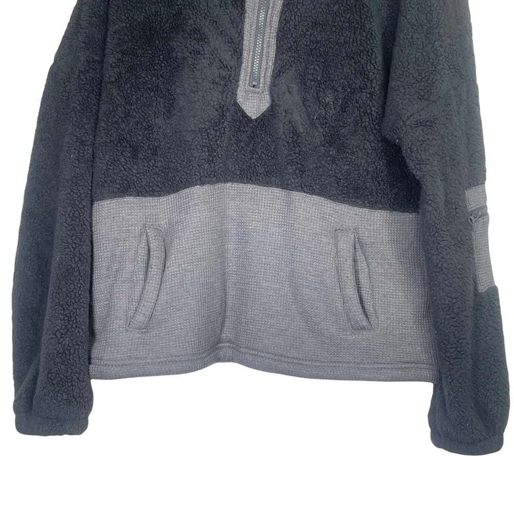 Fantastic Fawn Small Black & Grey Fuzzy Pullover